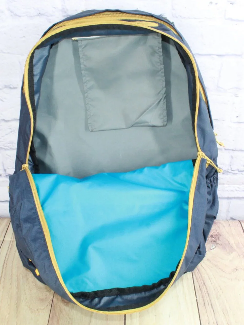 READ–LL Bean Unisex Adult Comfort Carry Portable Locker Pack 42L Backpack Hiking